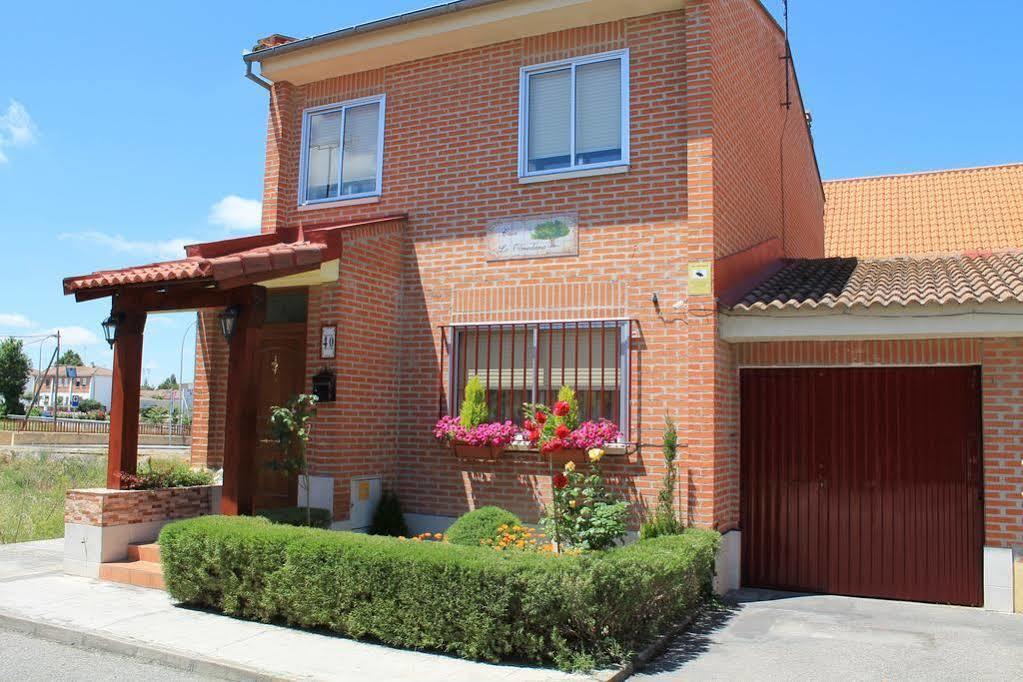 Alojamiento La Olmedana Olmedo Exterior photo